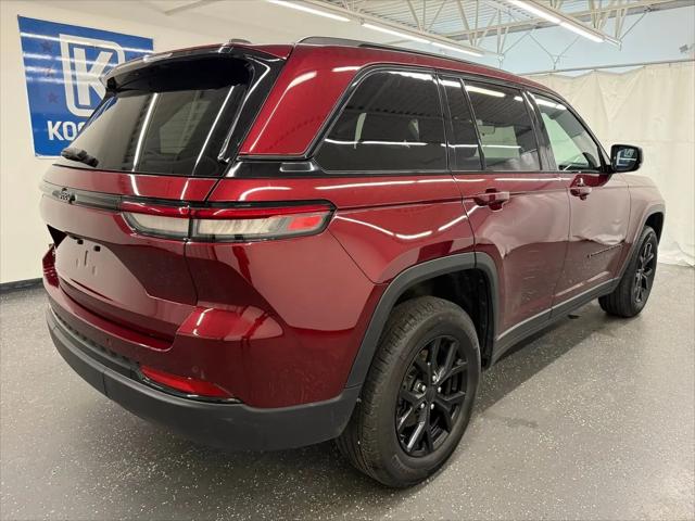 2025 Jeep Grand Cherokee Altitude 4x4