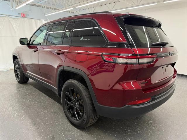 2025 Jeep Grand Cherokee Altitude 4x4
