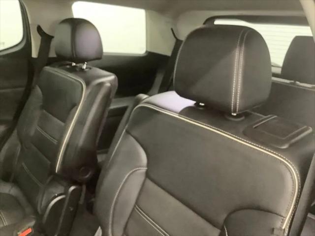 2023 GMC Acadia AWD Denali