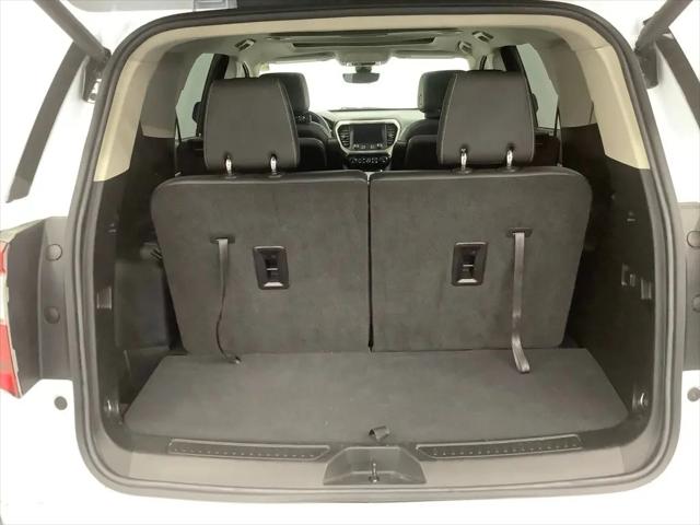 2023 GMC Acadia AWD Denali