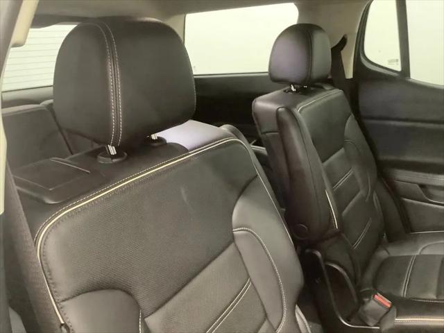 2023 GMC Acadia AWD Denali