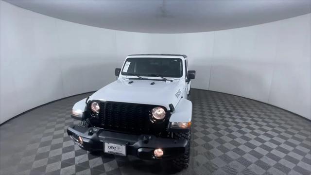2023 Jeep Gladiator Sport