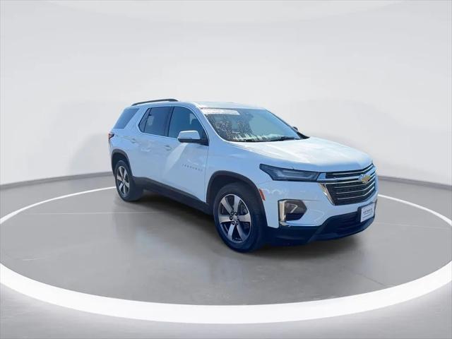 2023 Chevrolet Traverse AWD LT Leather