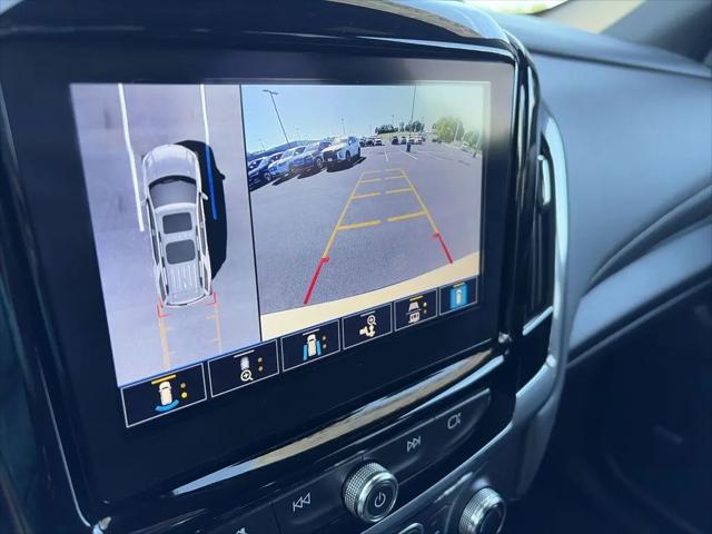 2023 Chevrolet Traverse AWD LT Leather