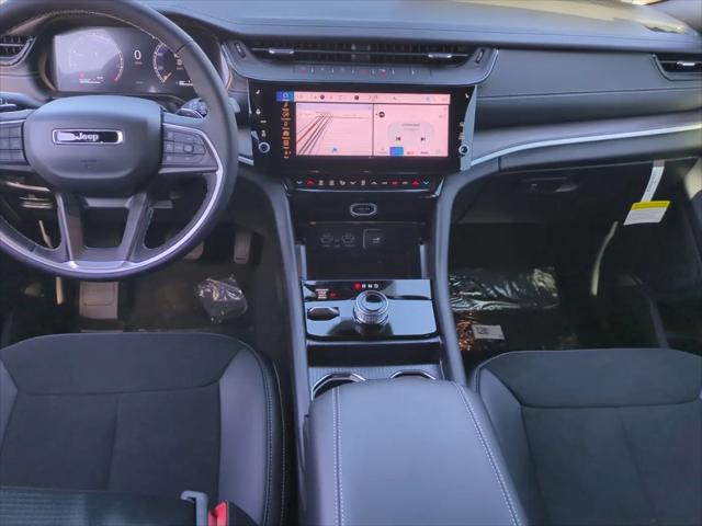 2026 Jeep Grand Cherokee L Altitude 4x4