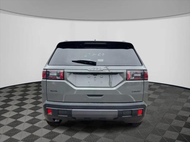 2026 Jeep Cherokee Laredo 4x4