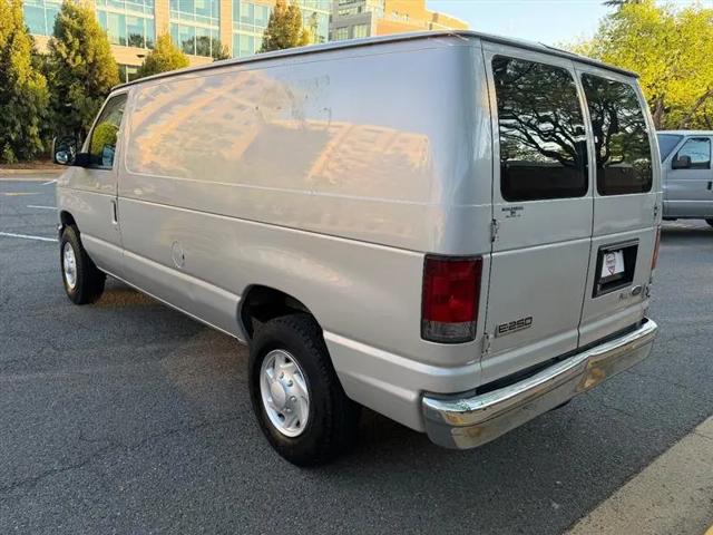 2009 Ford E-250 Commercial