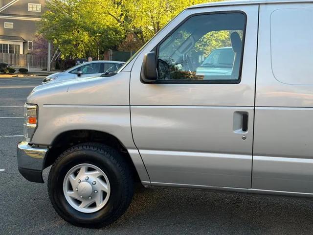 2009 Ford E-250 Commercial