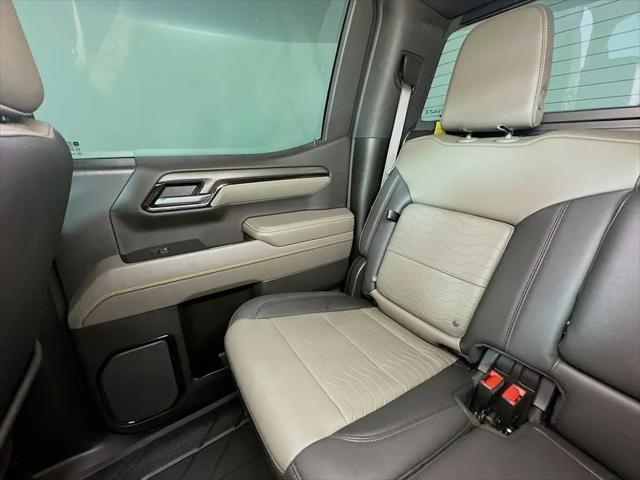 2025 Chevrolet Silverado 1500 4WD Crew Cab Short Bed ZR2