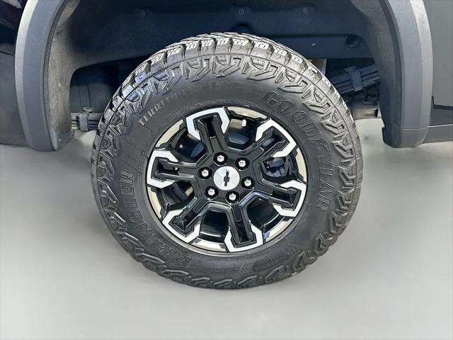 2025 Chevrolet Silverado 1500 4WD Crew Cab Short Bed ZR2