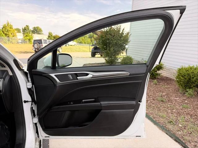 2018 Ford Fusion Hybrid SE