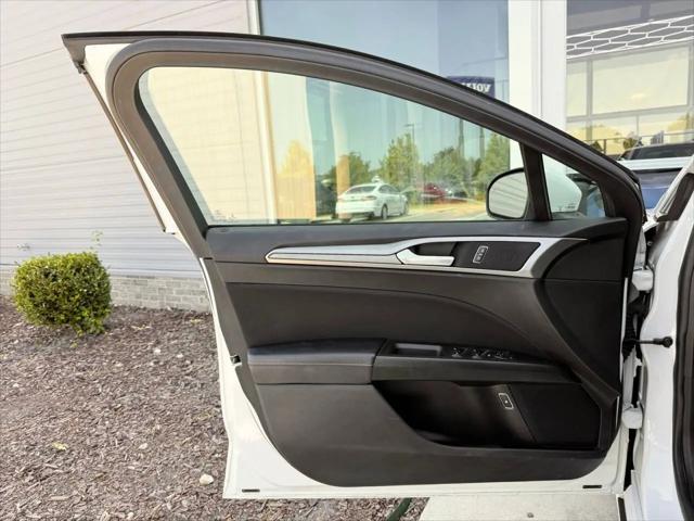 2020 Ford Fusion Hybrid SE