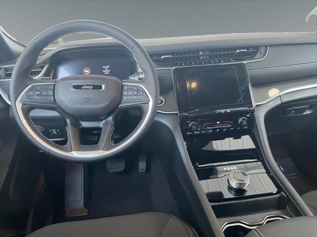 2026 Jeep Grand Cherokee L Laredo 4x4