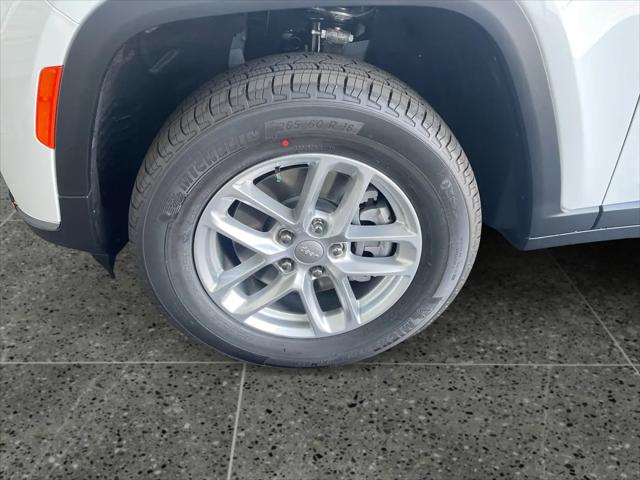 2026 Jeep Grand Cherokee L Laredo 4x4