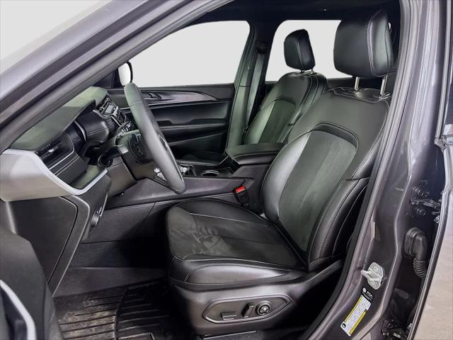 2025 Jeep Grand Cherokee L Altitude X 4x4