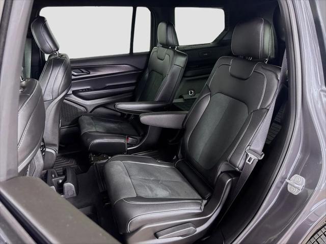 2025 Jeep Grand Cherokee L Altitude X 4x4