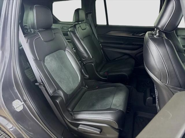 2025 Jeep Grand Cherokee L Altitude X 4x4