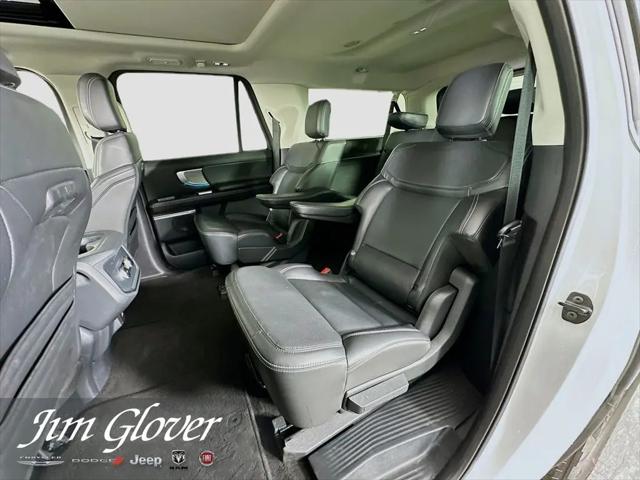 2025 Ford Expedition Platinum MAX