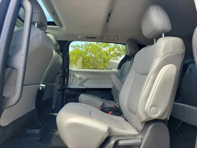 2025 Toyota Sienna XLE