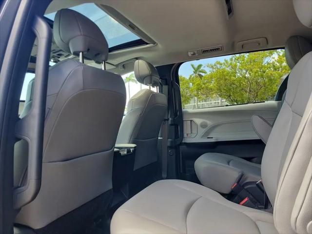 2025 Toyota Sienna XLE