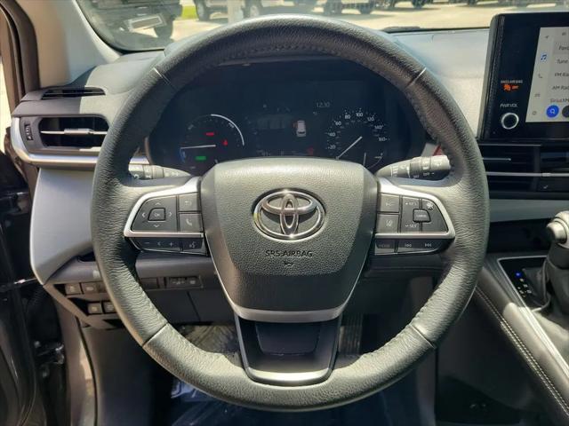 2025 Toyota Sienna XLE