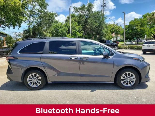 2025 Toyota Sienna XLE