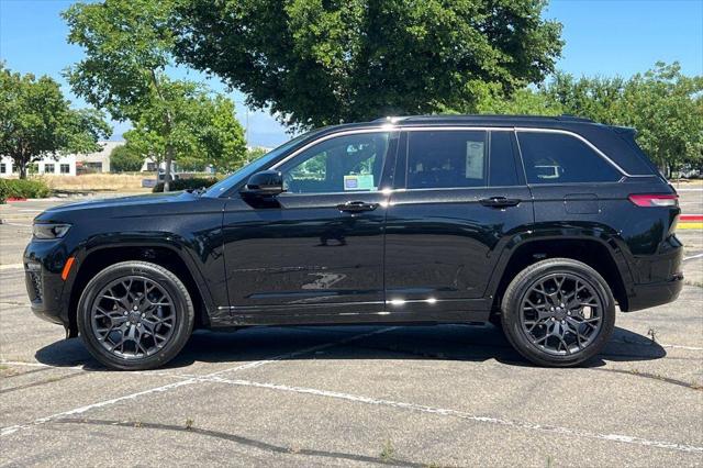 2026 Jeep Grand Cherokee Grand Cherokee Summit 4x4