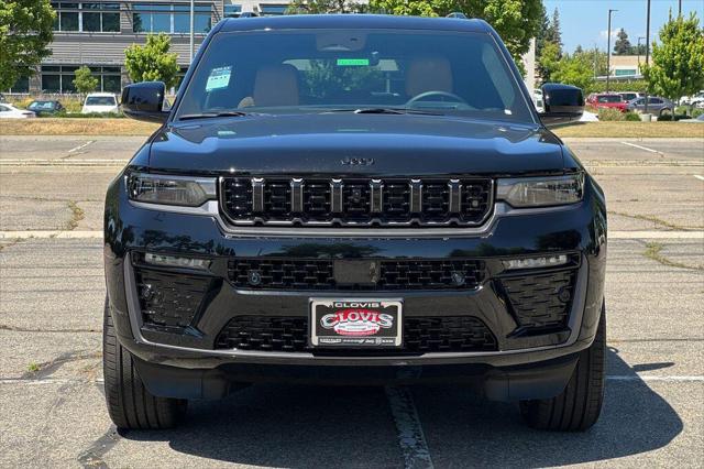 2026 Jeep Grand Cherokee Grand Cherokee Summit 4x4