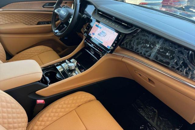 2026 Jeep Grand Cherokee Grand Cherokee Summit 4x4