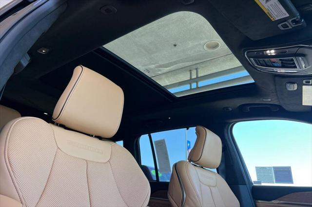 2026 Jeep Grand Cherokee Grand Cherokee Summit 4x4