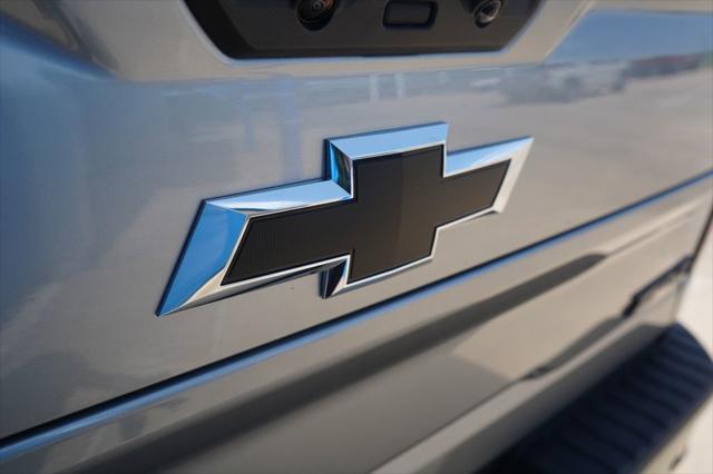 2026 Chevrolet Silverado 2500HD Crew Cab, Standard Bed, XR2, 4WD