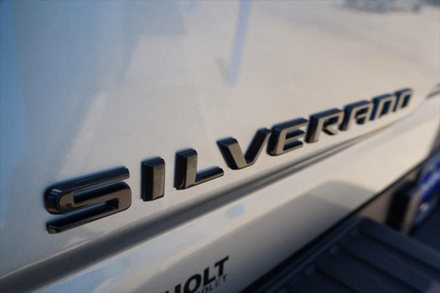 2026 Chevrolet Silverado 2500HD Crew Cab, Standard Bed, XR2, 4WD