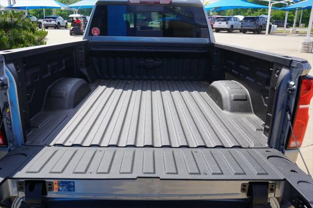 2026 Chevrolet Silverado 2500HD Crew Cab, Standard Bed, XR2, 4WD