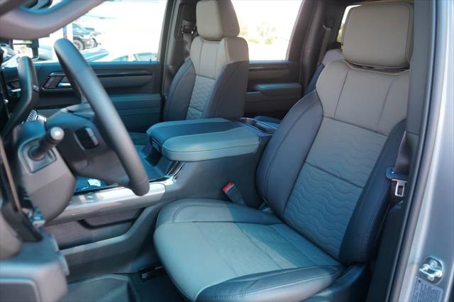 2026 Chevrolet Silverado 2500HD Crew Cab, Standard Bed, XR2, 4WD
