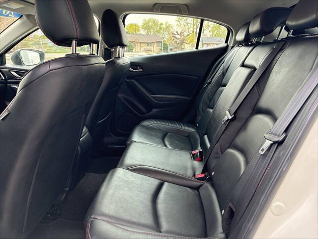 2015 Mazda Mazda3 i Grand Touring