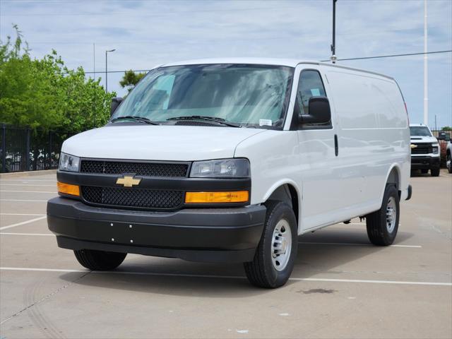 2026 Chevrolet Express Cargo Van 2500 Regular Wheelbase, WT, RWD