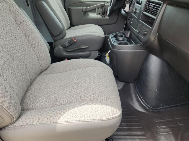 2026 Chevrolet Express Cargo Van 2500 Regular Wheelbase, WT, RWD