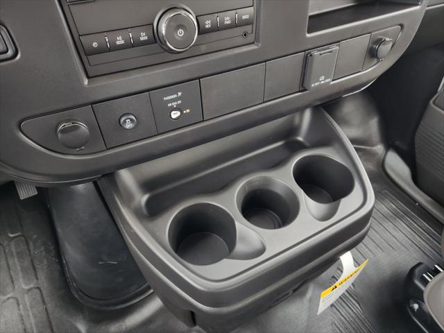 2026 Chevrolet Express Cargo Van 2500 Regular Wheelbase, WT, RWD