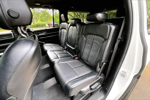 2022 Jeep Wagoneer Series II 4x2