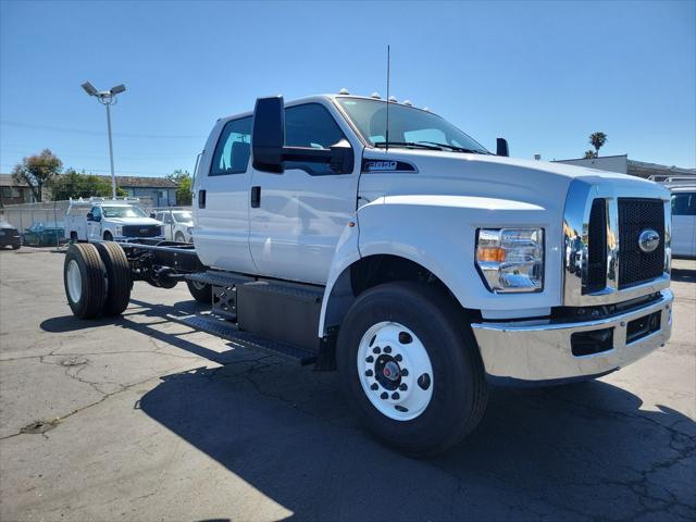 2027 Ford F-650 Straight Frame Gas Base