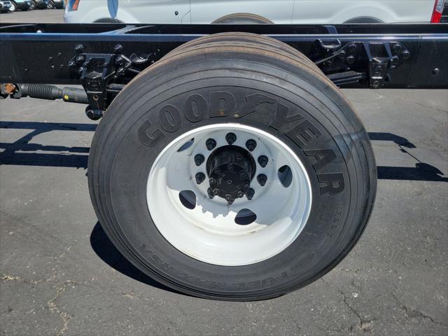 2027 Ford F-650 Straight Frame Gas Base