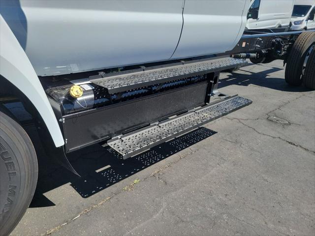 2027 Ford F-650 Straight Frame Gas Base