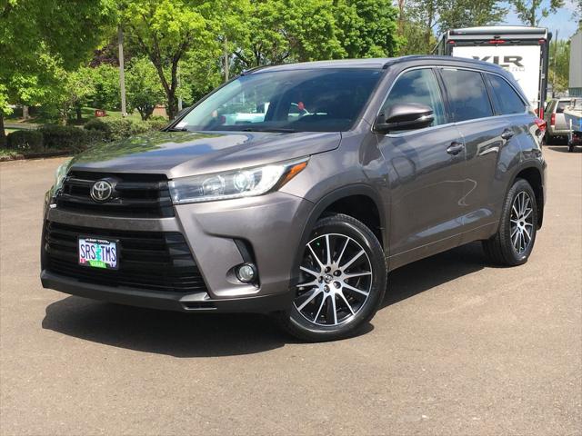 2017 Toyota Highlander SE for sale in Albany, OR