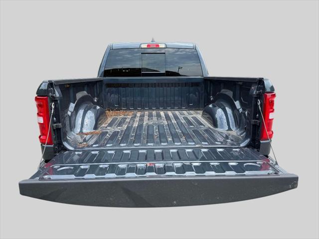 2026 Ram 1500 Big Horn Crew Cab 4x4 64 Box