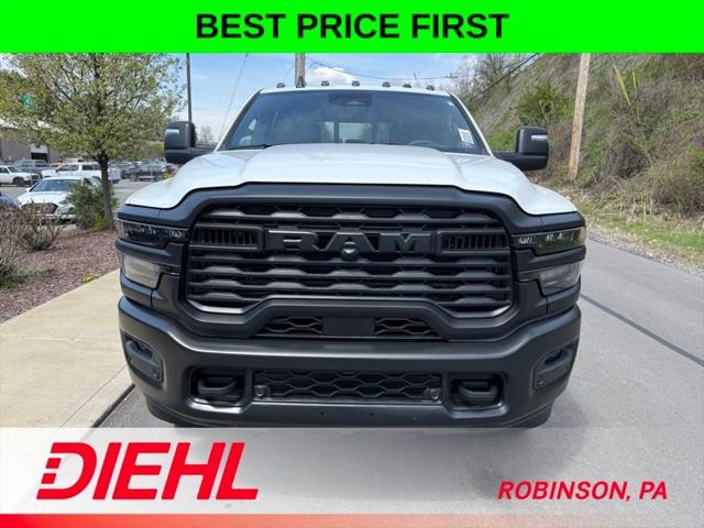 2026 RAM Ram 3500 RAM 3500 TRADESMAN CREW CAB 4X4 8 BOX