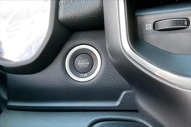 New 2026 Diamond Black Crystal Pearl-Coat Exterior Paint RAM LARAMIE image 23