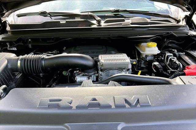 New 2026 Diamond Black Crystal Pearl-Coat Exterior Paint RAM LARAMIE image 34