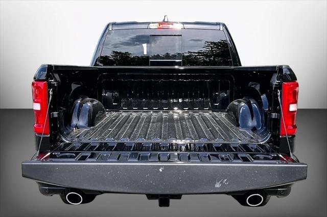 New 2026 Diamond Black Crystal Pearl-Coat Exterior Paint RAM LARAMIE image 21