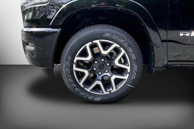 New 2026 Diamond Black Crystal Pearl-Coat Exterior Paint RAM LARAMIE image 30