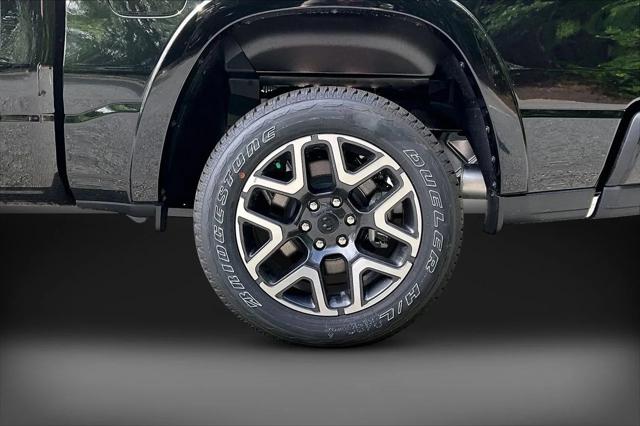 New 2026 Diamond Black Crystal Pearl-Coat Exterior Paint RAM LARAMIE image 32